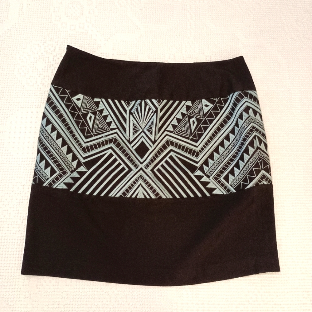 ETCETERA Black Teal Blue Embroidered Flat Front Skirt 14
